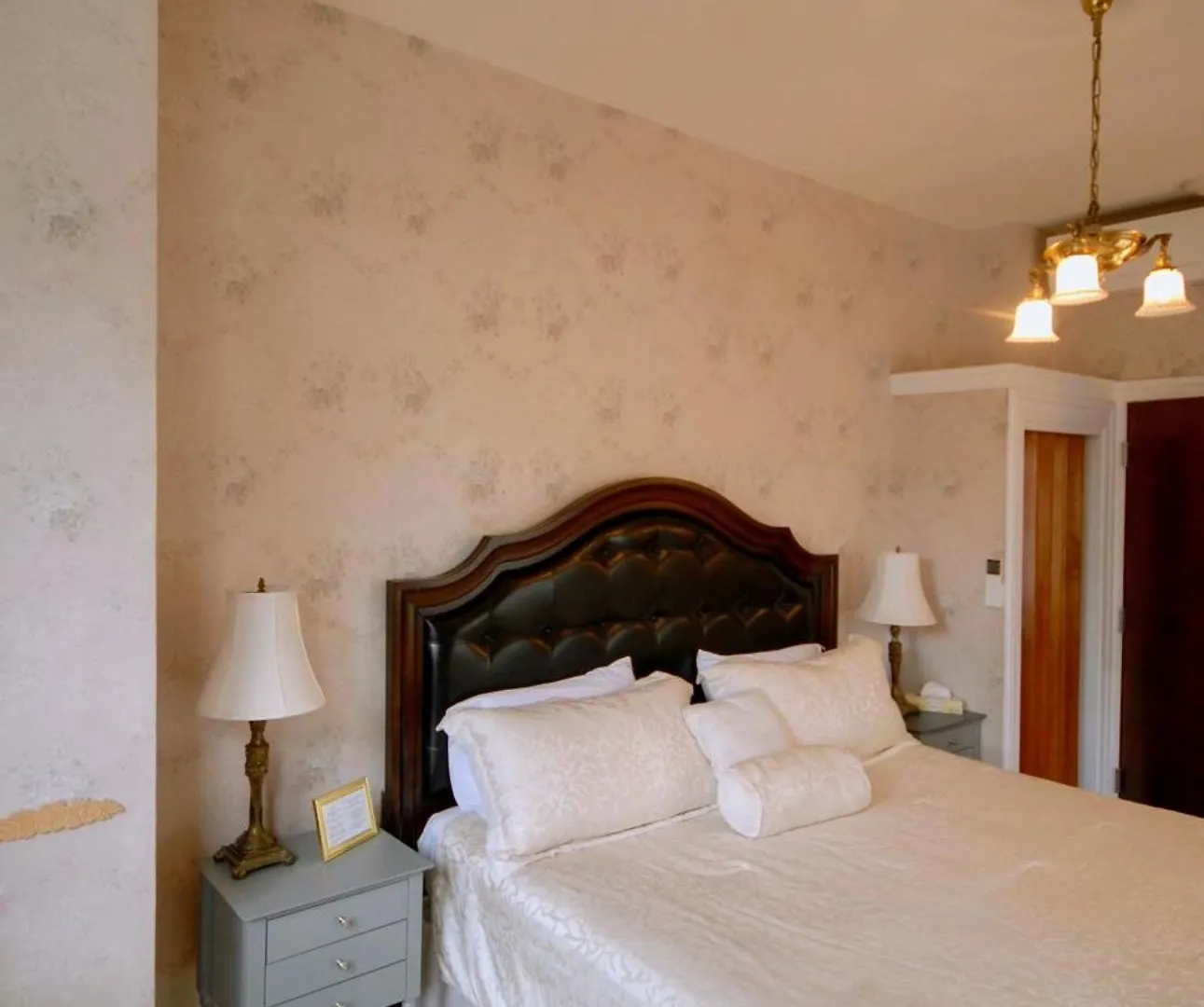 Manoir Sainte Genevieve Hotel Quebec City Canada